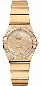 Omega Constellation Quartz Champagne Mother of Pearl Diamond Dial Diamond Bezel 18k Yellow Gold Watch# 123.55.24.60.57.001 (Women Watch)